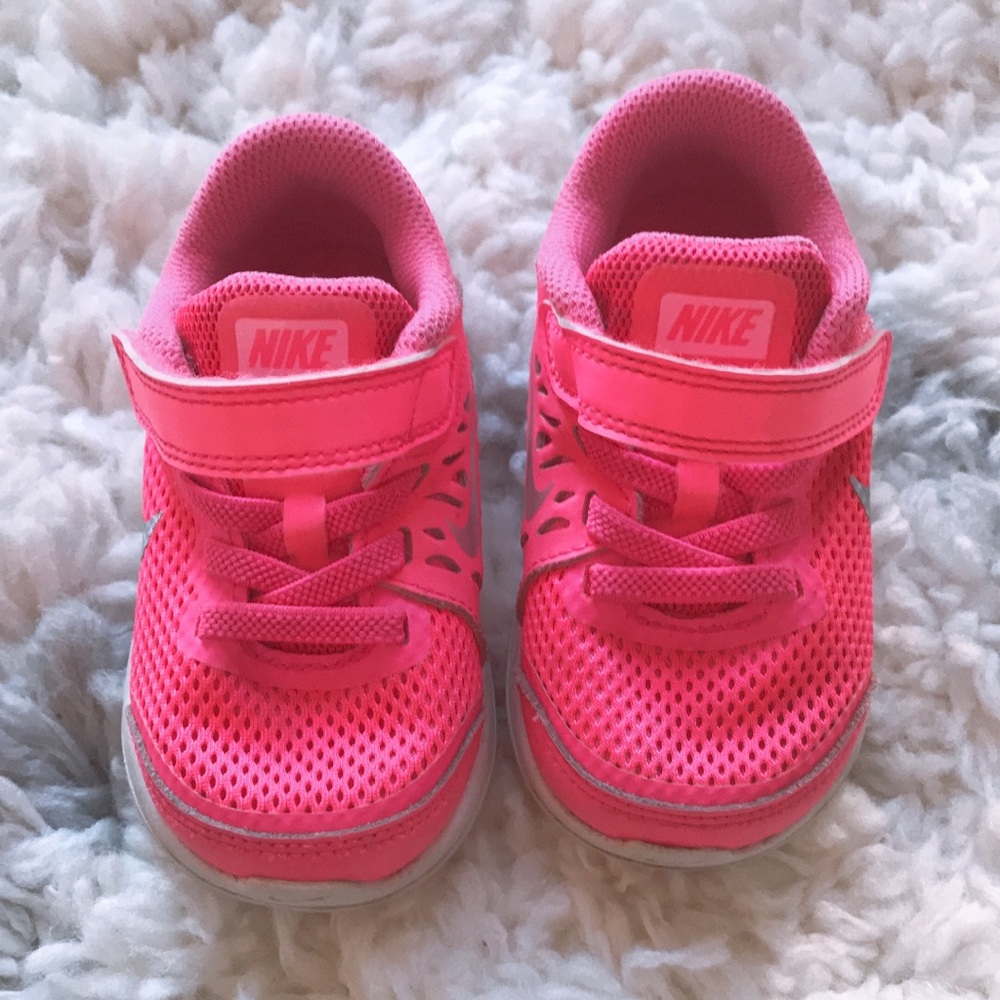 FOR SALE✅  Nike toddler sneakers